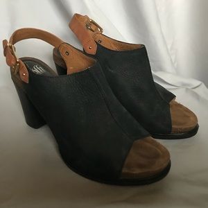 Sofft Cidra slingback suede sandals